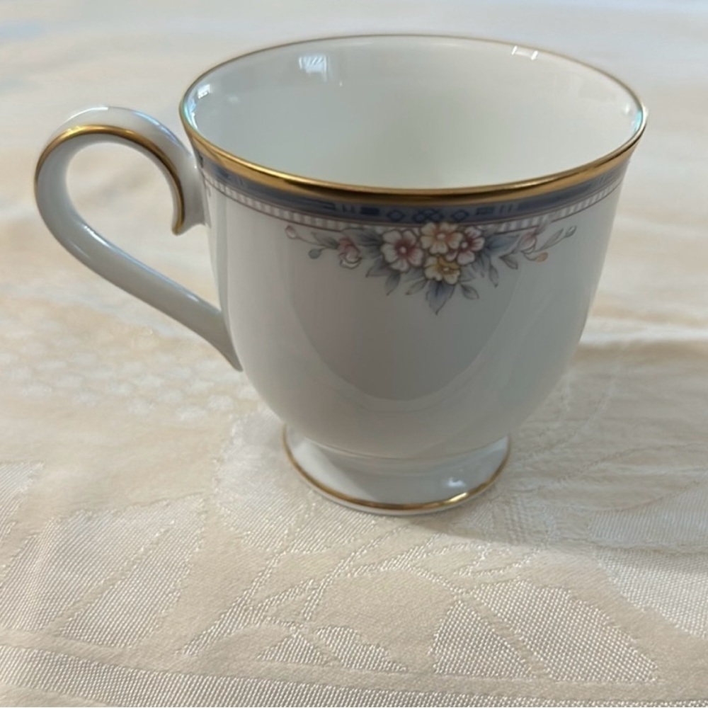 Noritake Ontario China ~ ONE 4-piece place setting - Picture 7 of 9